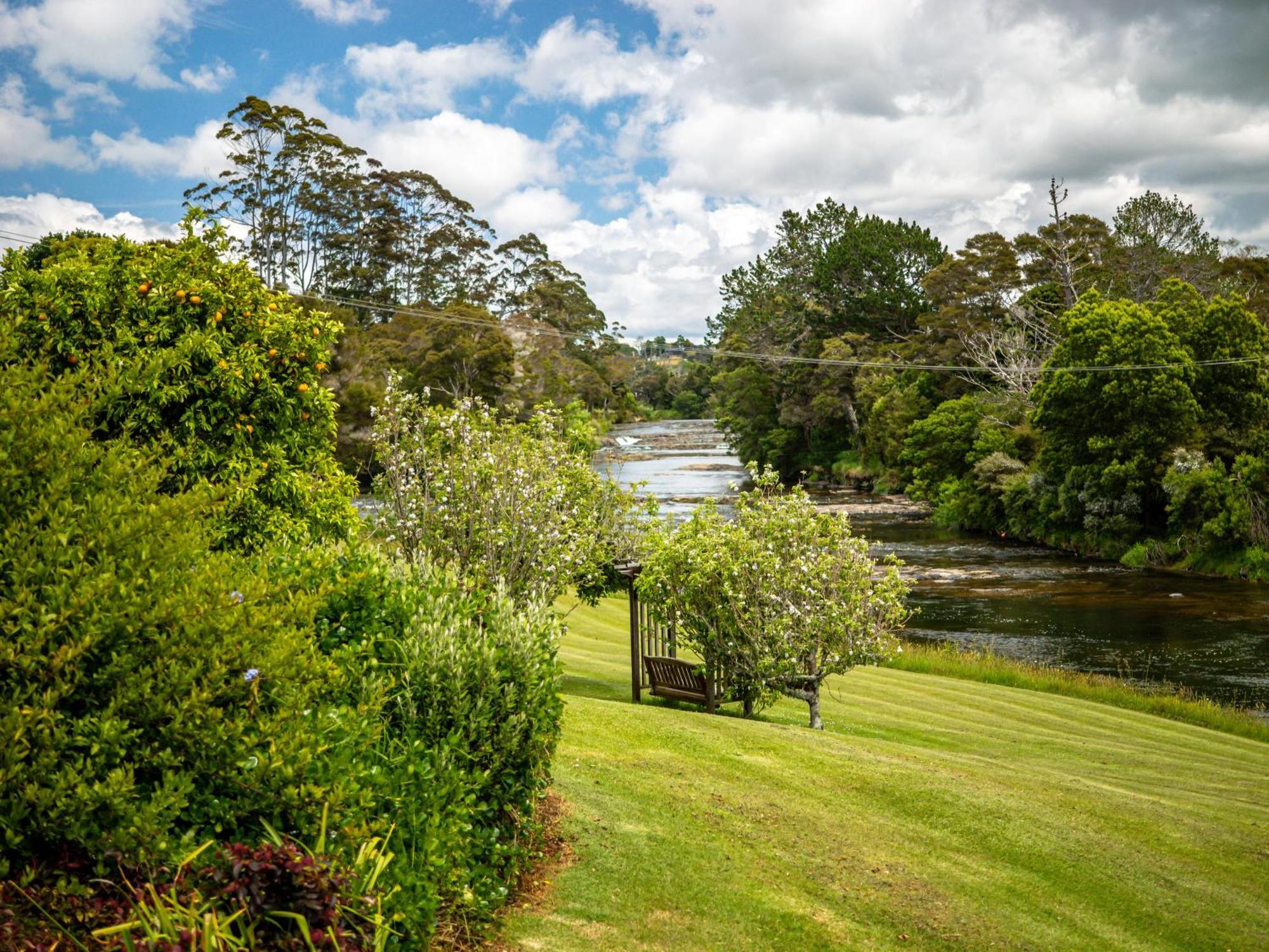 Te Awa Lodge Paihia Exterior photo